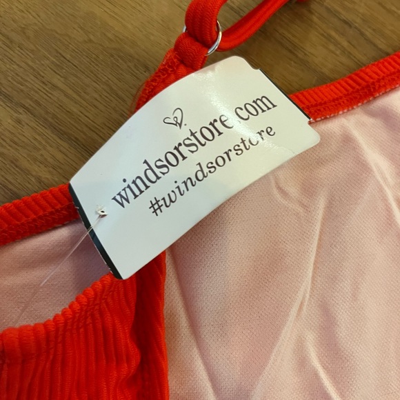 windsor store red beach diva swimsuit - Picture 3 of 4